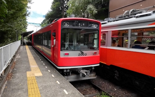 250 箱根登山2000形