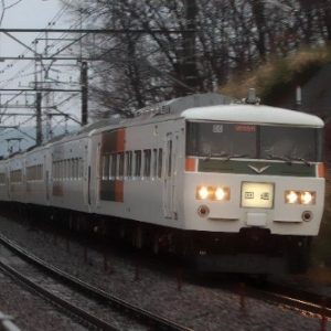 094 MT54・国鉄 185系特急電車